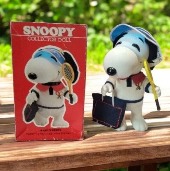 Vintage Snoopy Tennis Player Collector Doll 8 1/2" PVC and Accessories 1966 - Picture 1 of 16